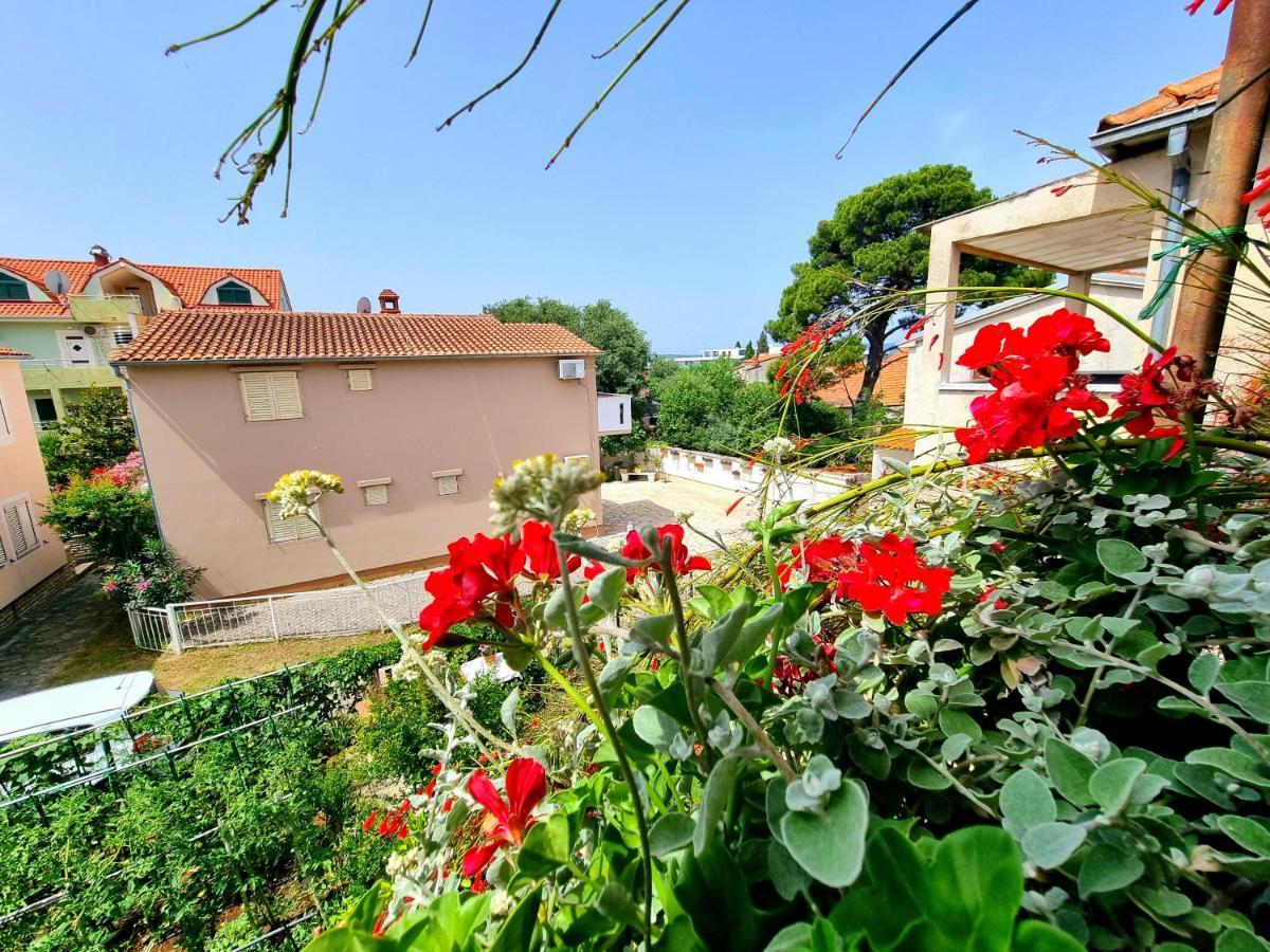 Apartamento Julia Biograd Na Moru Exterior foto