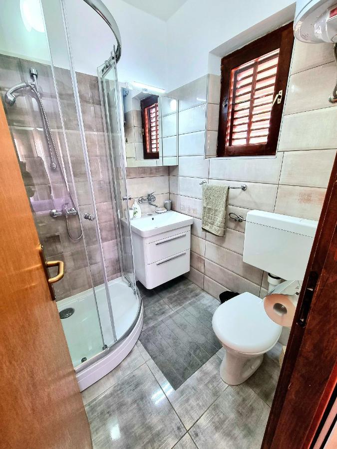 Apartamento Julia Biograd Na Moru Exterior foto
